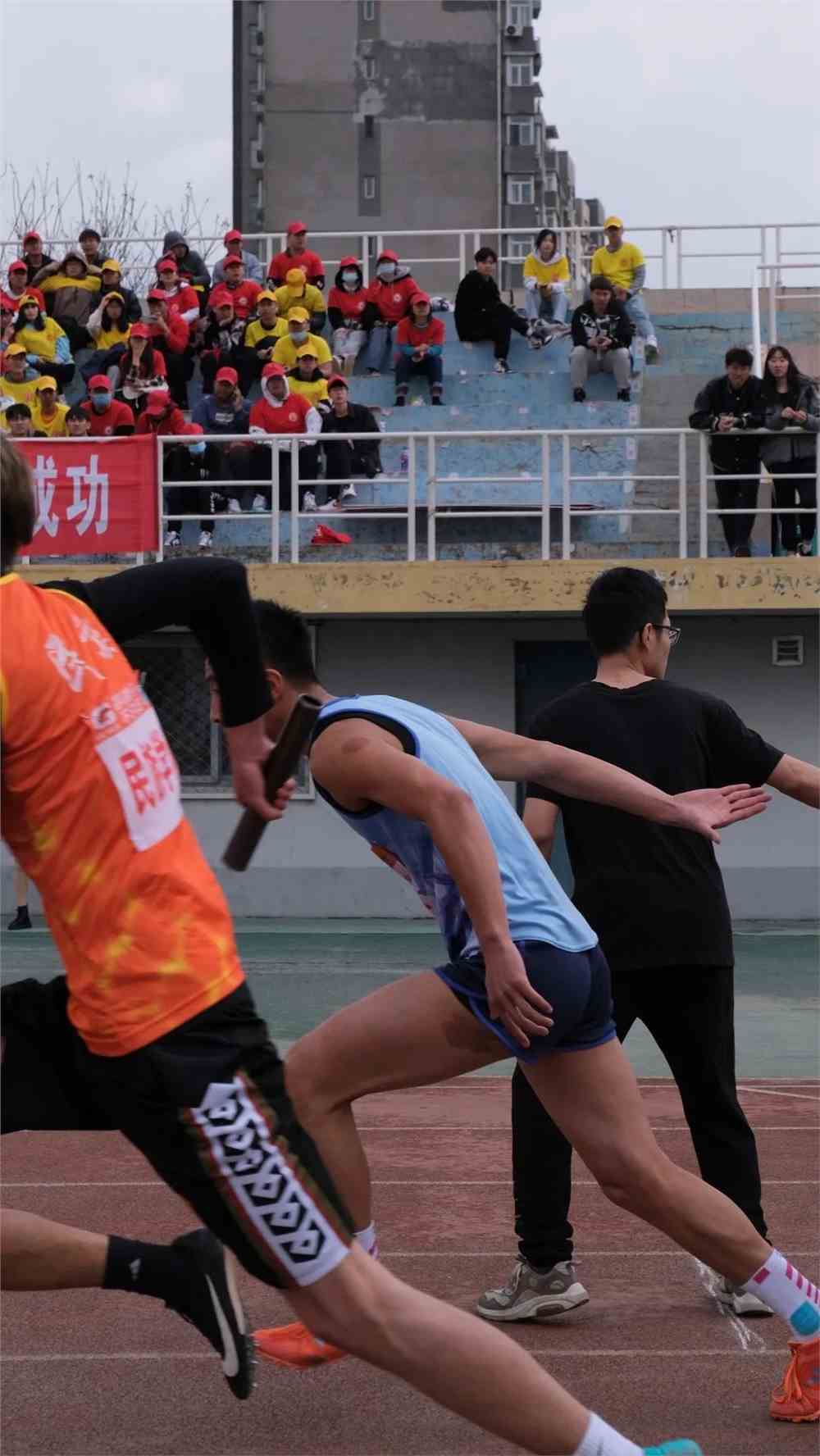 胜利在望，队伍分秒必争拼尽全力的简单介绍