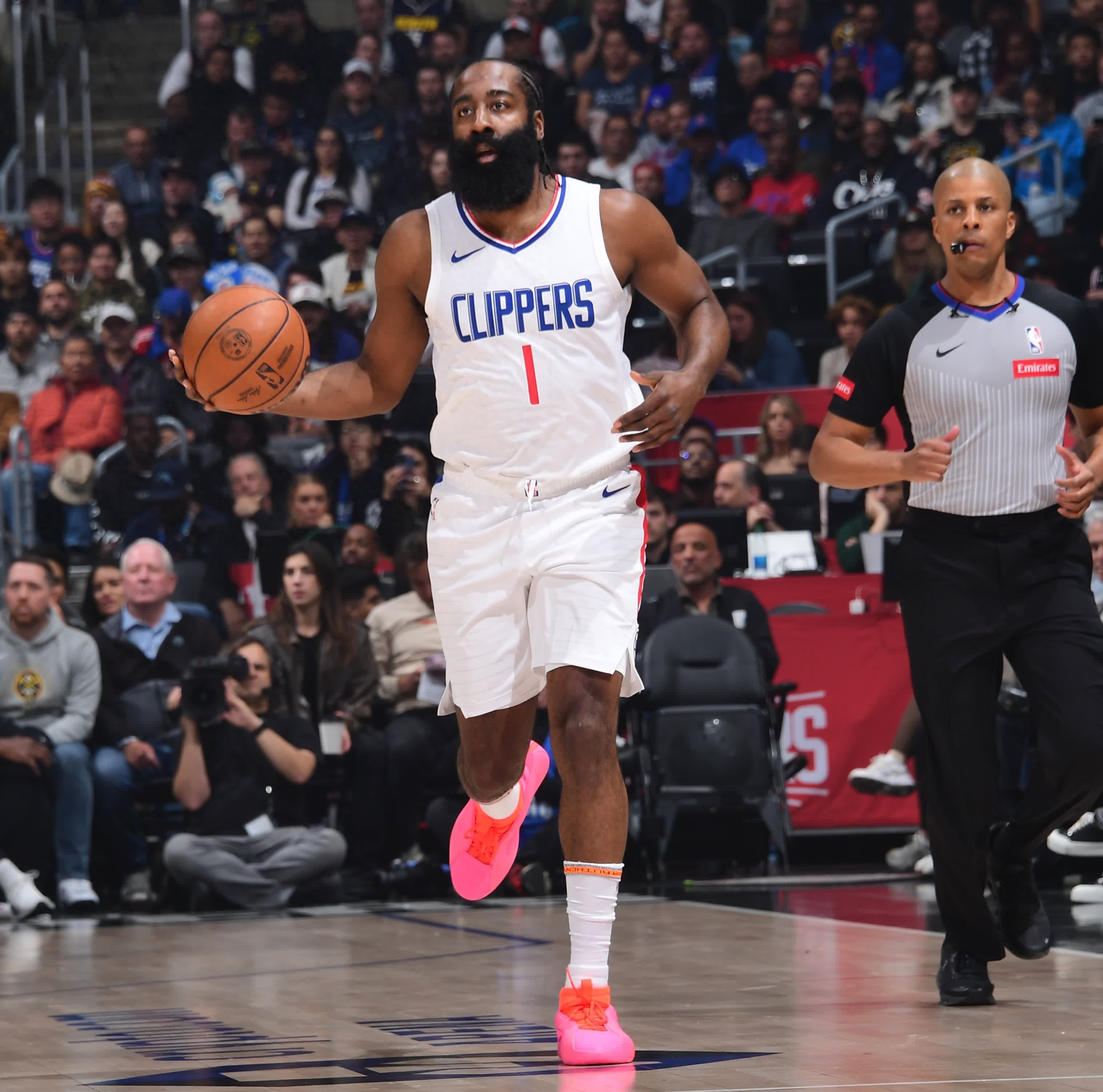 NBA夜间盛宴强队实力碾压对手精彩一触即发的简单介绍