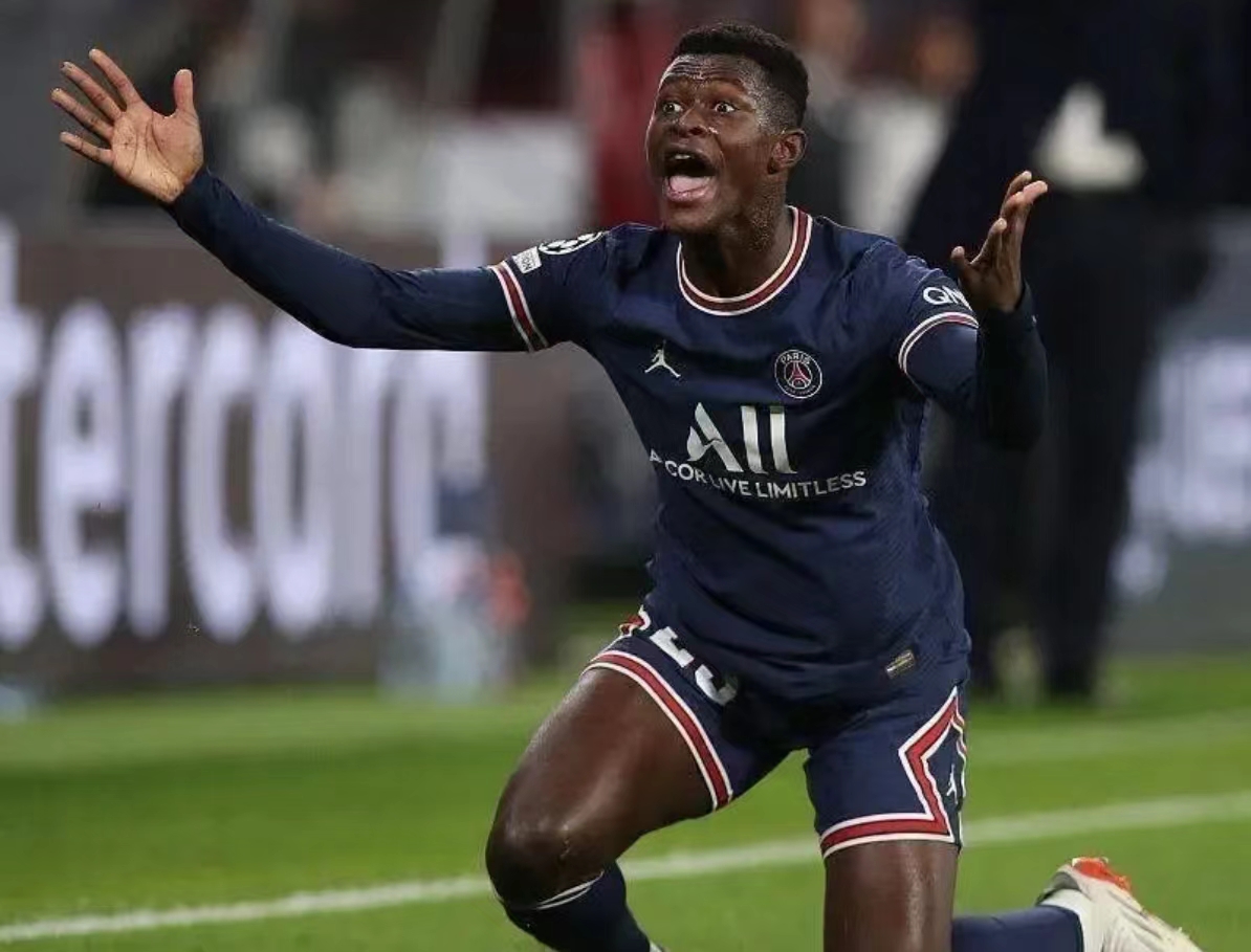 尼克斯新星努诺有出色表现,对球队乃至他自己的影响深远的简单介绍 尼克斯新星努诺有出色表现,对球队乃至他自己的影响深远的简单介绍