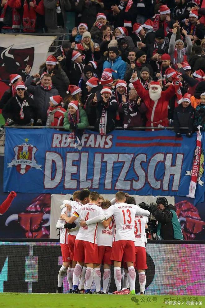 关于不莱梅球员表现出色，赢得主教练赞誉的信息