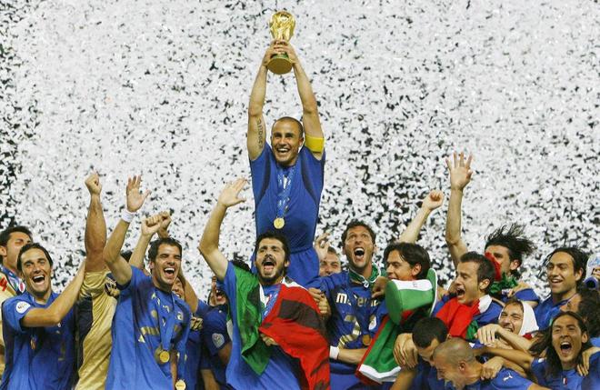 意大利队获得欧洲杯亚军,实力备受认可 意大利队获得欧洲杯亚军,实力备受认可