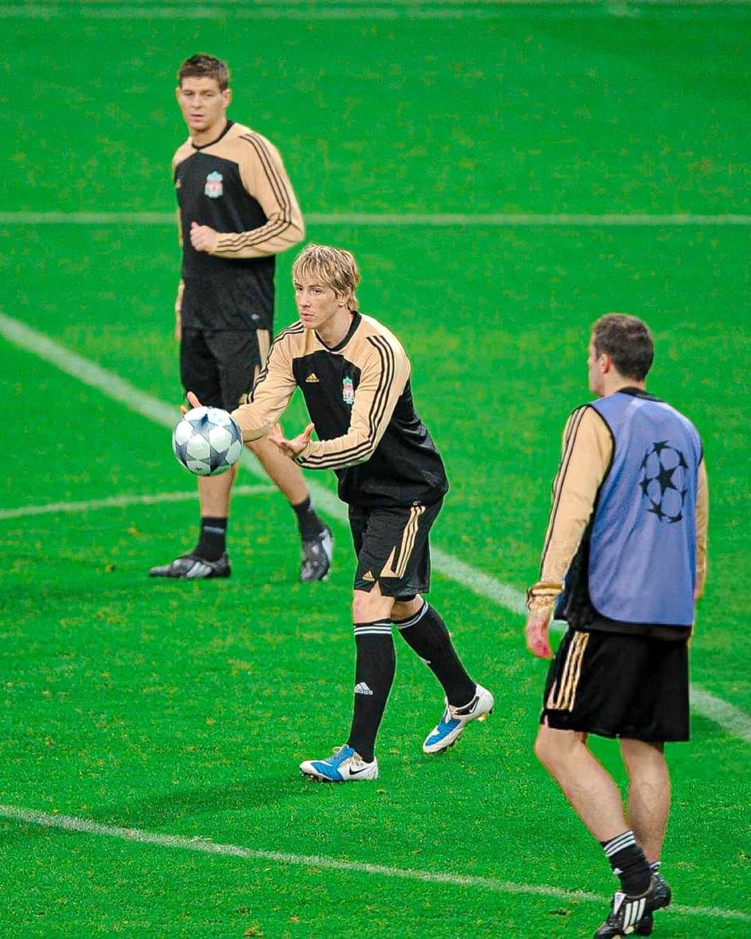 皇家马德里被利物浦逼平,齐达内怒不可遏的简单介绍 皇家马德里被利物浦逼平,齐达内怒不可遏的简单介绍