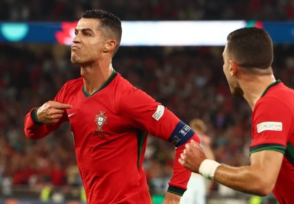 葡萄牙队力克意大利,晋级欧国联半决赛 葡萄牙队力克意大利,晋级欧国联半决赛