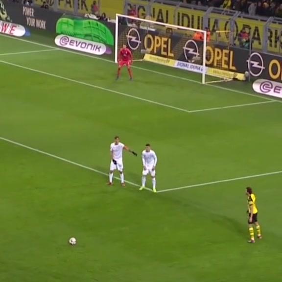 凯尔特人遭遇巴萨失利,德甲局势紧张 凯尔特人遭遇巴萨失利,德甲局势紧张