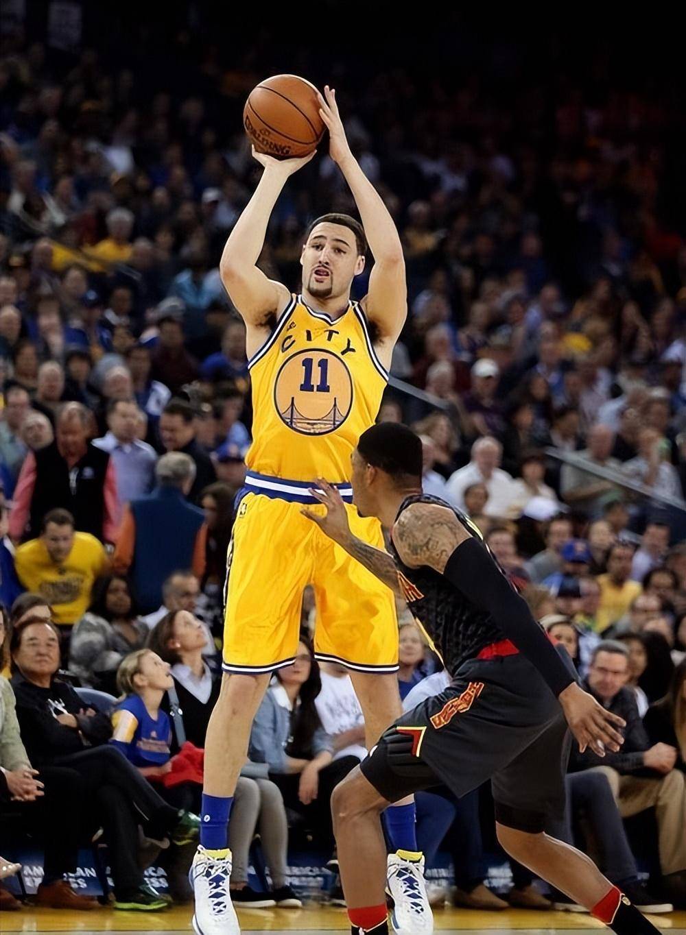 勇士战胜勇士,克莱汤普森单节15分砍下22分 勇士战胜勇士,克莱汤普森单节15分砍下22分